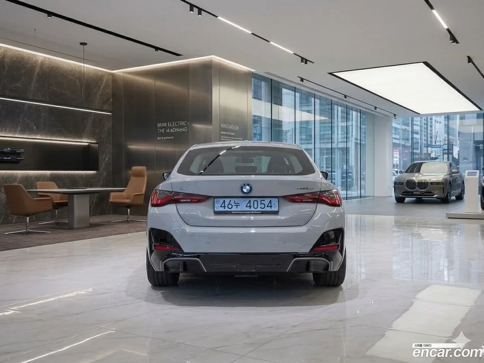 BMW i4 eDrive40 M 2026 — миниатюра 4