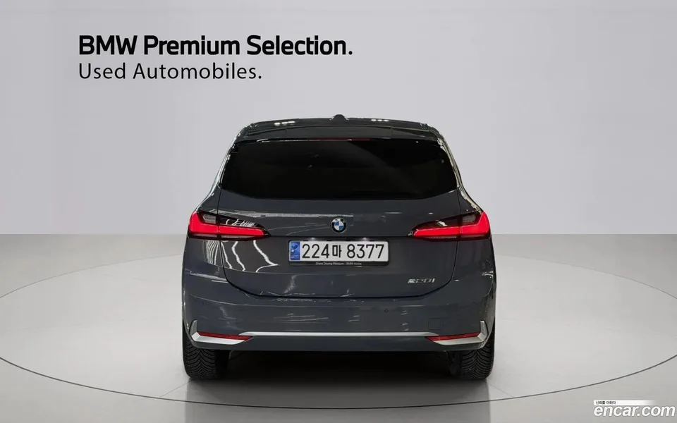 BMW 2 Series Active Tourer 220i 2023 — миниатюра 4