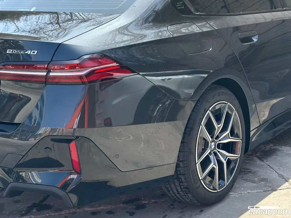 BMW i5 eDrive 40 M 2026 — миниатюра 2