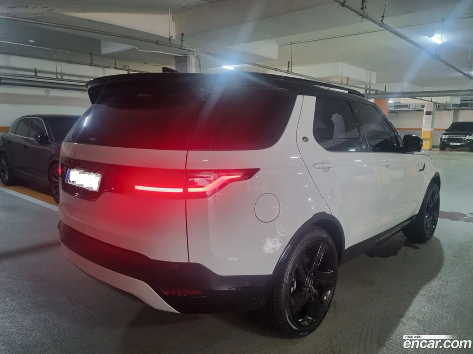 Land Rover Discovery D350 HSE 2025 — миниатюра 2