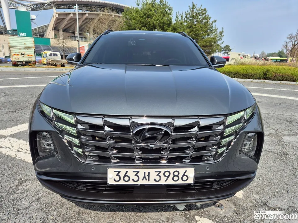 Hyundai Tucson Hybrid 2WD 2022 — фото 1, купить с доставкой в Москву