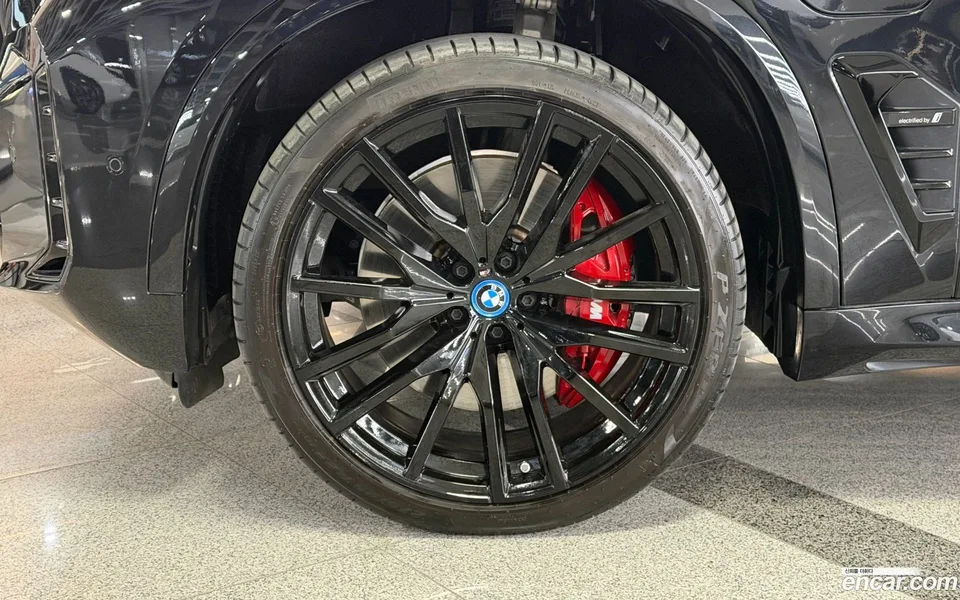 BMW X5 xDrive 50e M 2024 — миниатюра 5