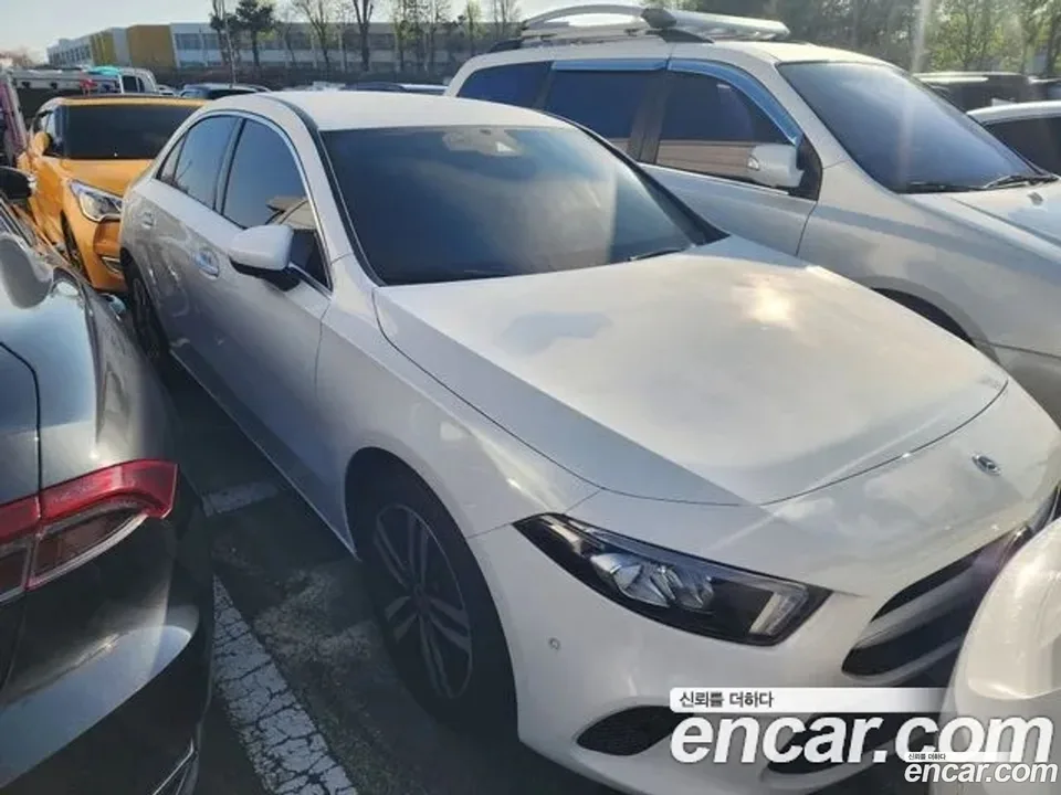 Mercedes-Benz A-Class A220 2022 — фото 1, купить с доставкой в Москву