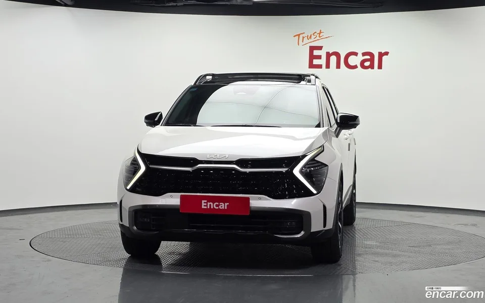 Kia Sportage Hybrid 2WD 2023 — миниатюра 3