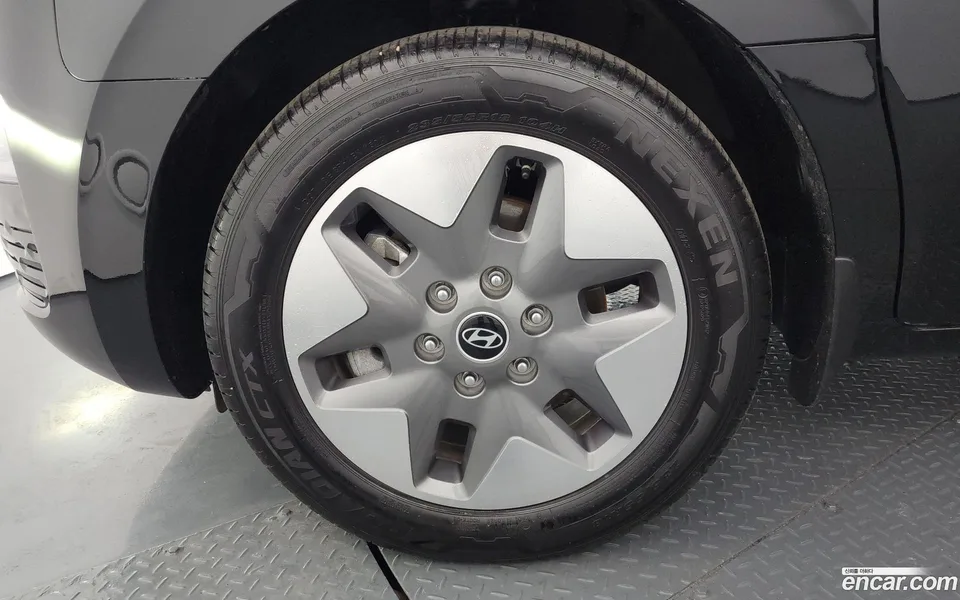 Hyundai Staria HEV 1.6 11 2024 — миниатюра 5