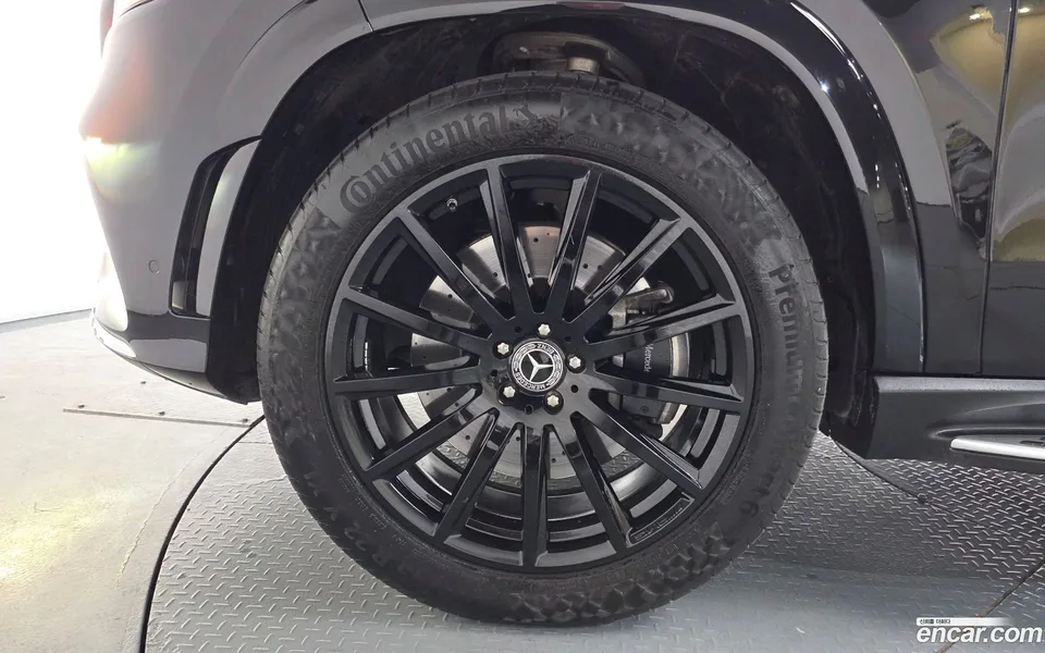 Mercedes-Benz GLS-Class GLS400d 4MATIC 2023 — миниатюра 5