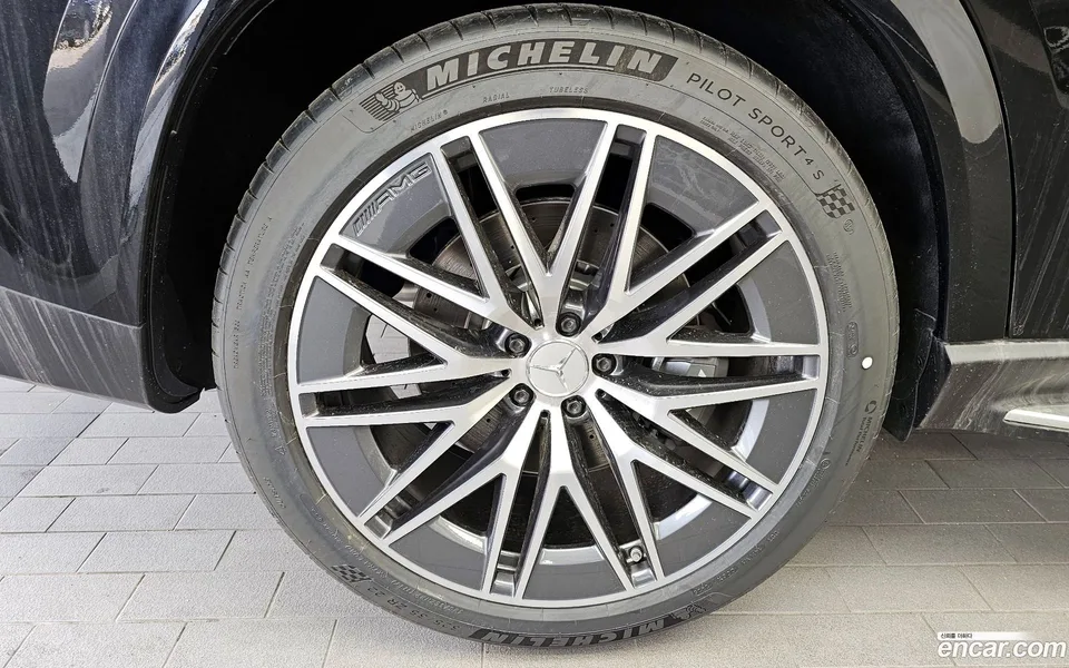 Mercedes-Benz GLE-Class AMG GLE53 4MATIC+ 2025 — миниатюра 5
