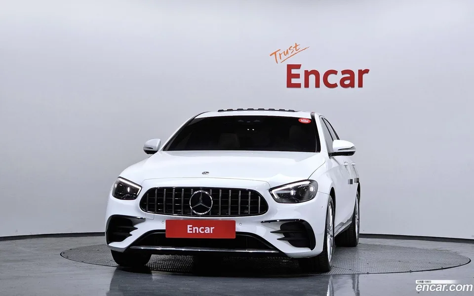 Mercedes-Benz E-Class E250 2023 — миниатюра 3