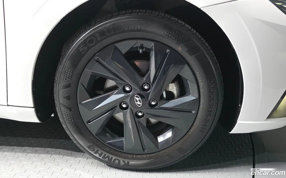 Hyundai Avante 1.6 2023 — миниатюра 4