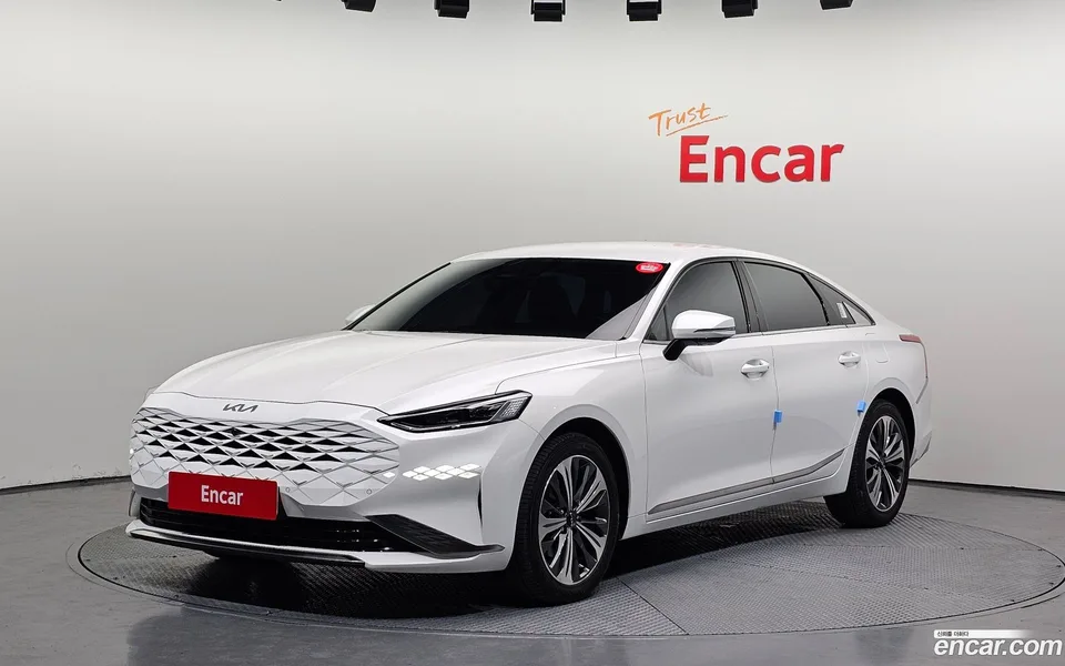 Kia K8 Hybrid 2022 — фото 1, купить с доставкой в Москву