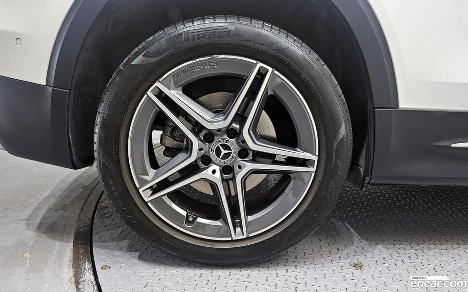 Mercedes-Benz GLB-Class GLB250 4MATIC 2022 — миниатюра 5