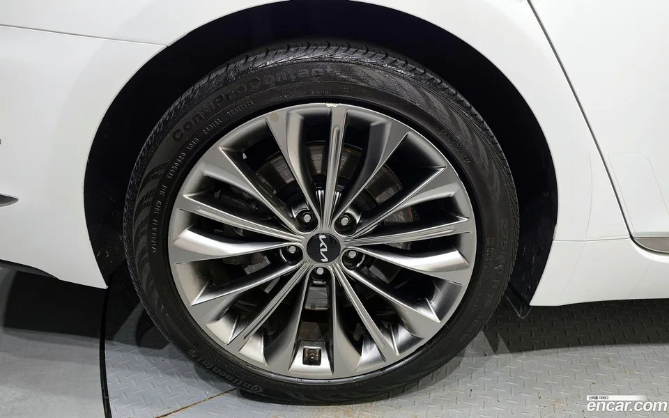 Kia K9 3.8 GDI AWD 2022 — миниатюра 2