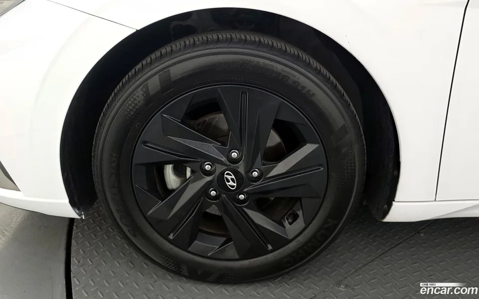 Hyundai Avante 1.6 2023 — миниатюра 5