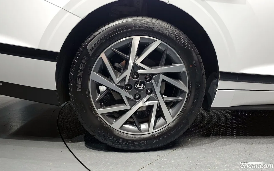 Hyundai Grandeur 2.5 2WD 2024 — миниатюра 2
