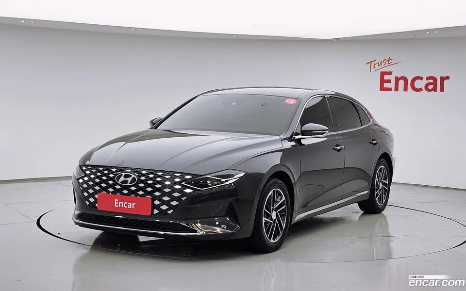 Hyundai Grandeur IG 2.5 2022 — фото 1, купить с доставкой в Москву