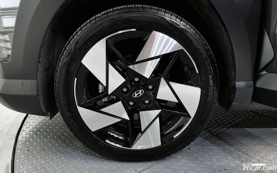 Hyundai Kona 1.6 2WD 2023 — миниатюра 5