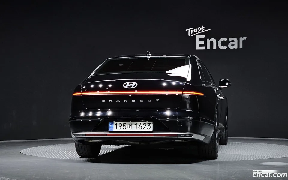 Hyundai Grandeur 2.5 2WD 2023 — миниатюра 4