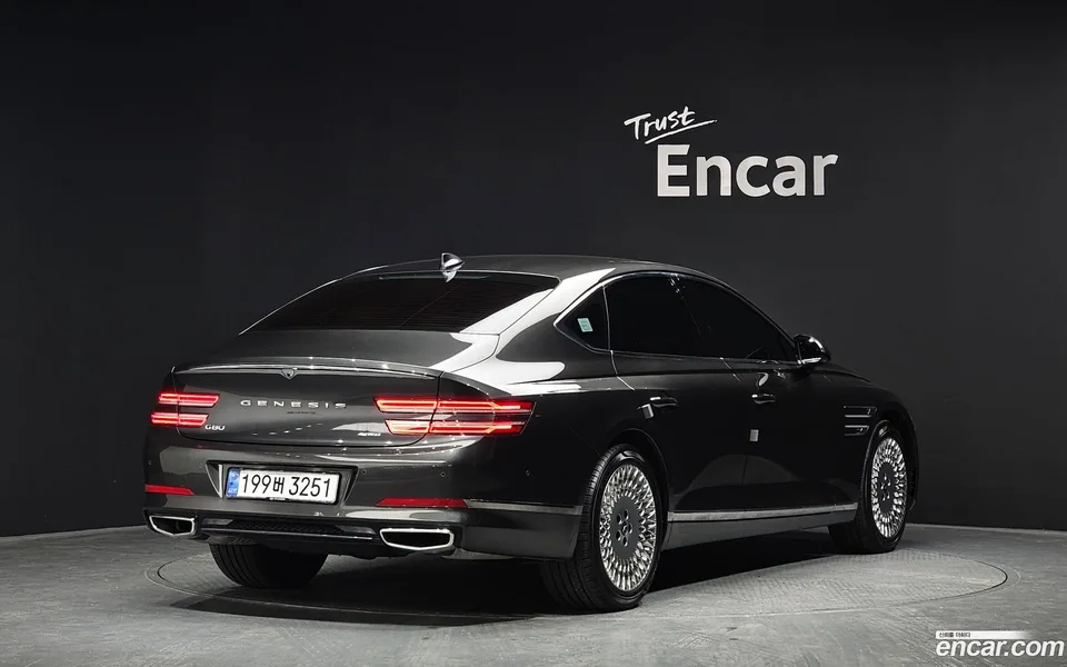 Genesis G80 2.5 AWD 2023 — миниатюра 2