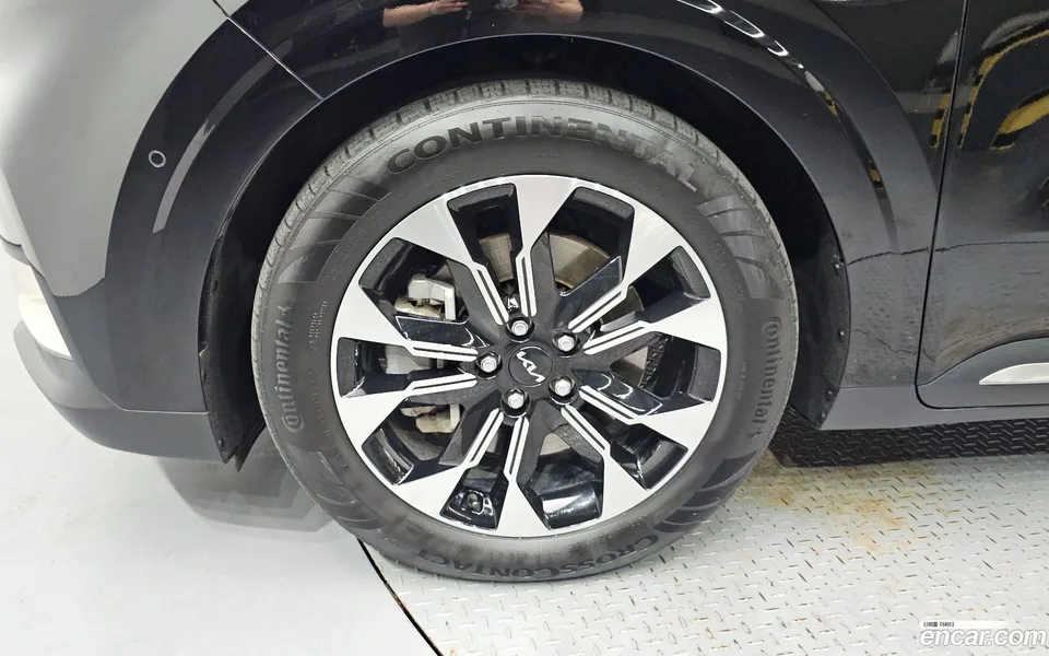 Kia Carnival 9 2023 — thumbnail 5