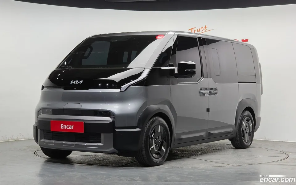 Kia PV5 2025 — фото 1, купить с доставкой в Москву