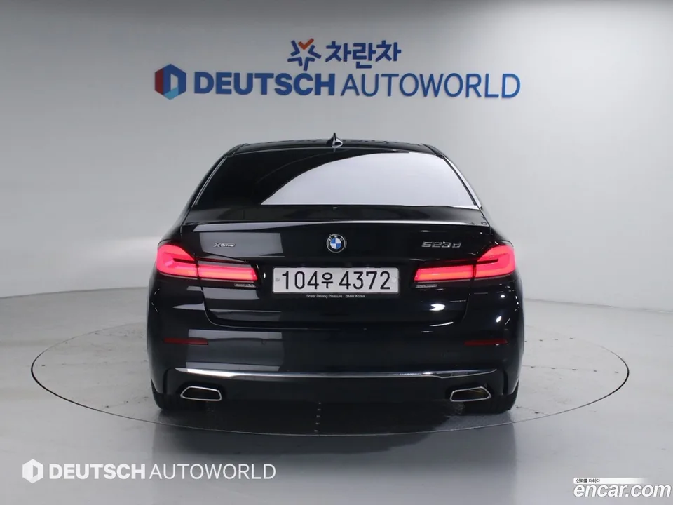 BMW 5 Series 523d xDrive 2022 — миниатюра 4