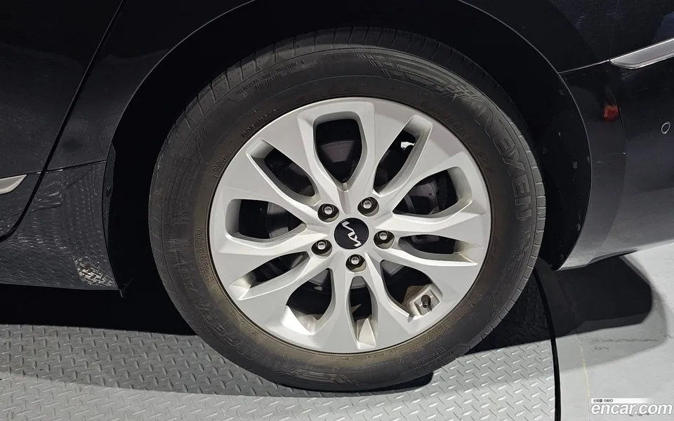 Kia K8 2.5 2WD 2023 — миниатюра 2