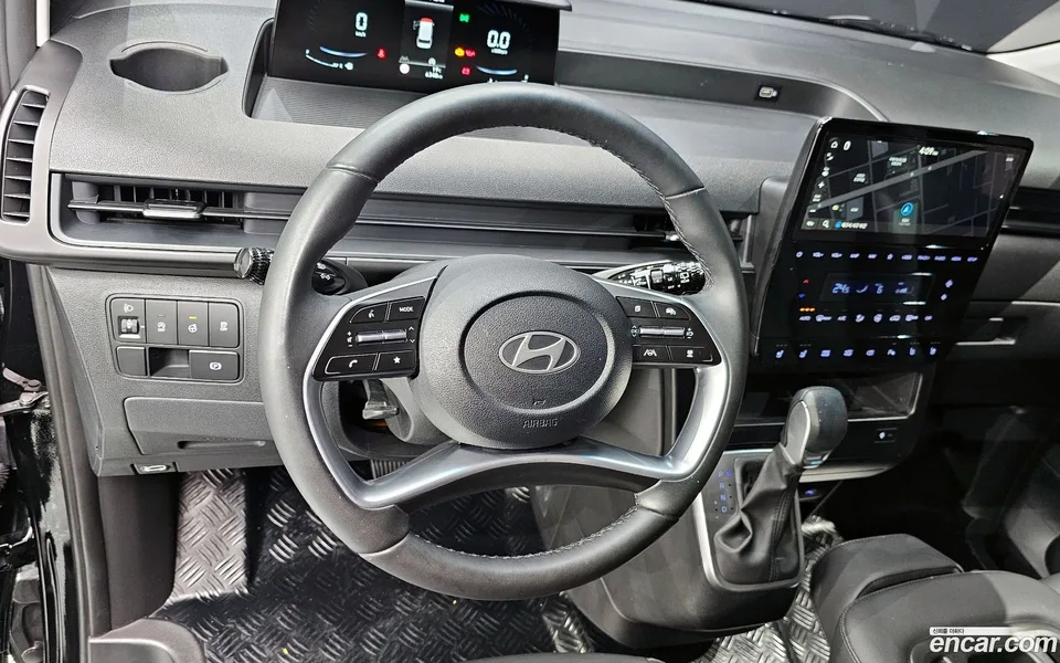 Hyundai Staria 3 2025 — миниатюра 2