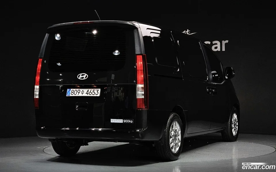 Hyundai Staria 3 2025 — миниатюра 3