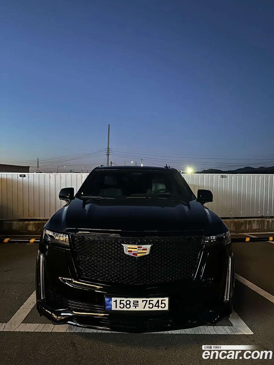 Cadillac Escalade 6.2 2022 — фото 1, купить с доставкой в Москву