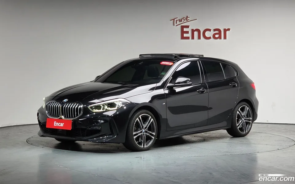 BMW 1 Series 120i M 2023 — фото 1, купить с доставкой в Москву
