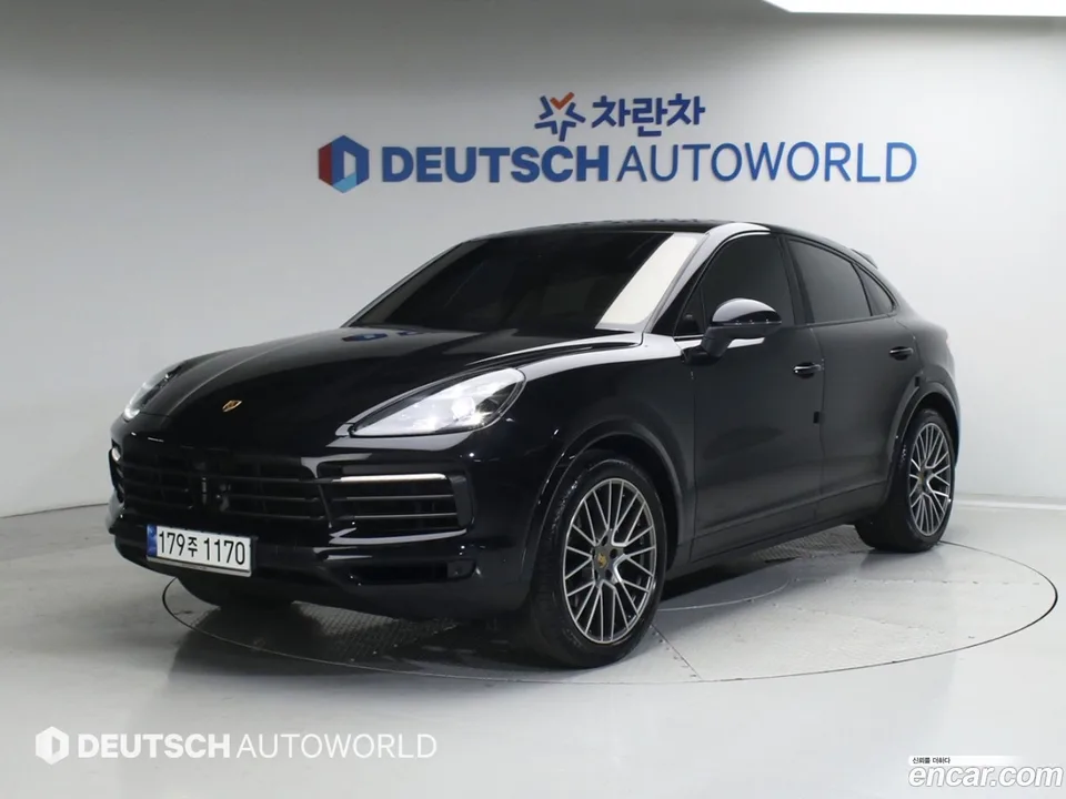 Porsche Cayenne 3.0 2022 — photo 1, buy with delivery to Moscow