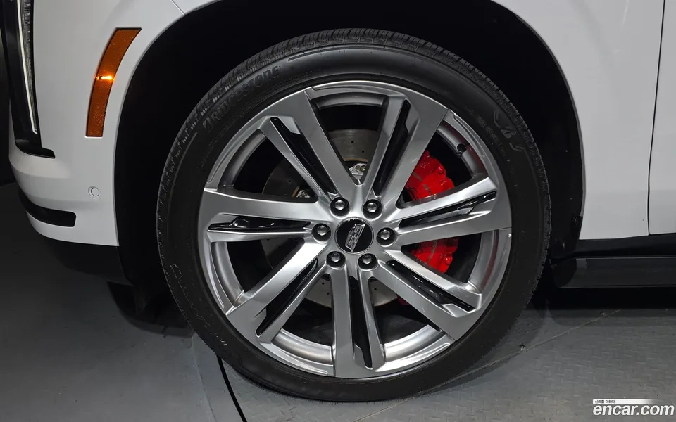 Cadillac Escalade 6.2 ESV 2025 — миниатюра 5