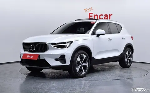 Volvo XC40 2025 buy in Moscow