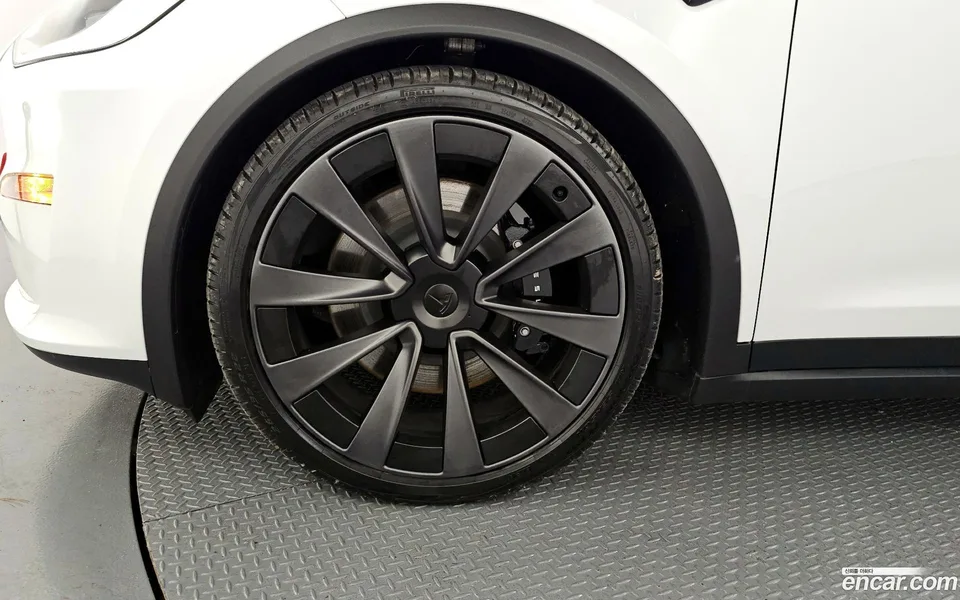 Tesla Model X AWD 2024 — миниатюра 5