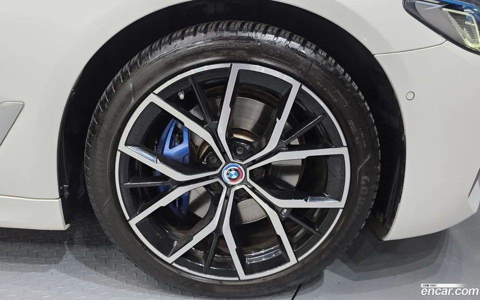 BMW 5 Series 530i M 2022 — миниатюра 5