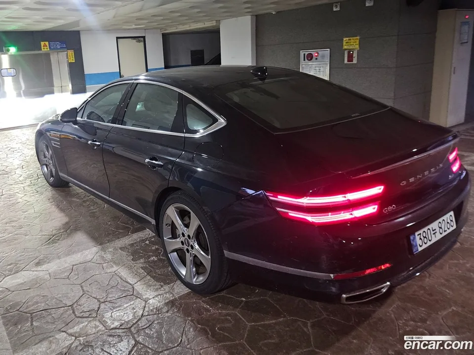 Genesis G80 2.5 AWD 2022 — миниатюра 2