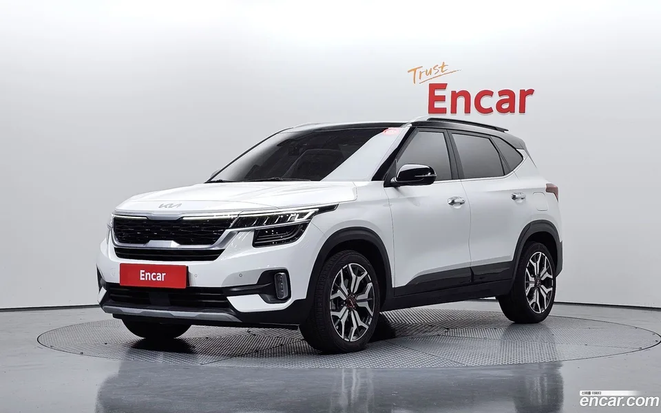 Kia Seltos 1.6 2WD 2022 — фото 1, купить с доставкой в Москву