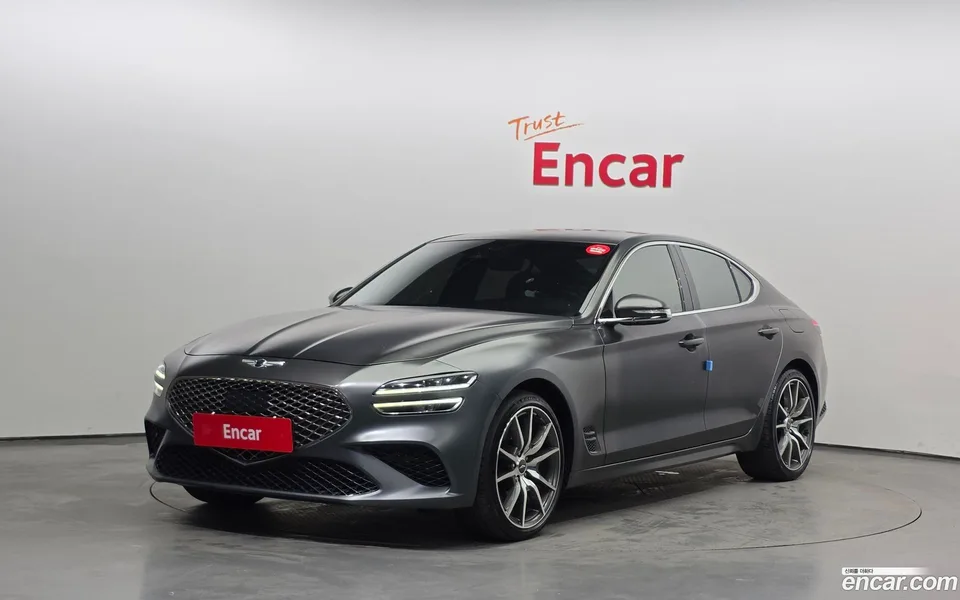 Genesis G70 3.3T 4WD 2023 — фото 1, купить с доставкой в Москву