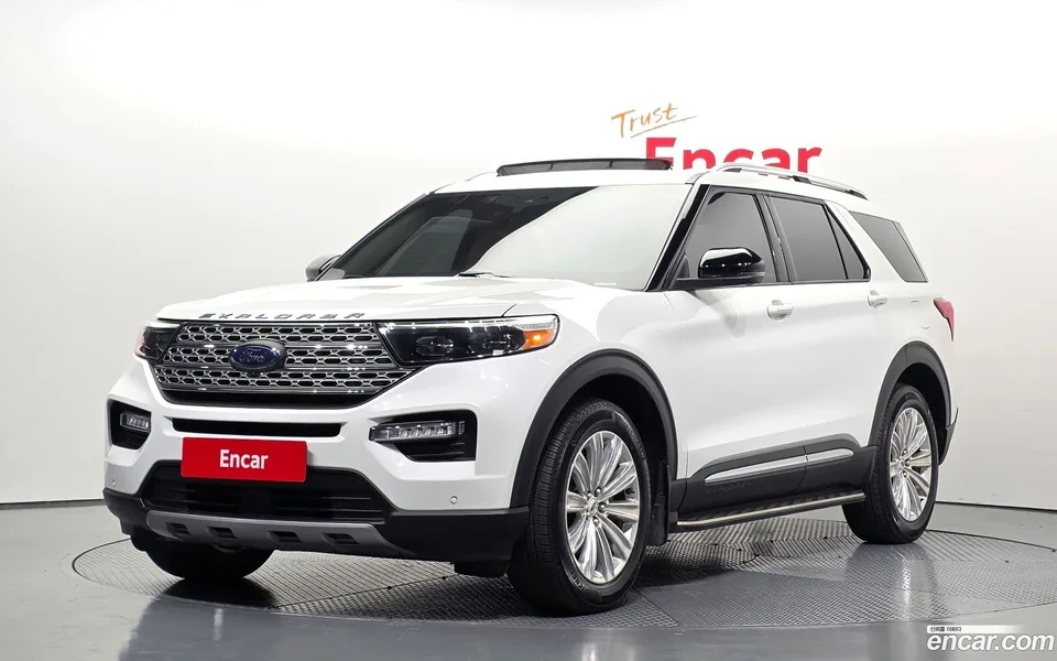 Ford Explorer 2.3 4WD 2023 — фото 1, купить с доставкой в Москву