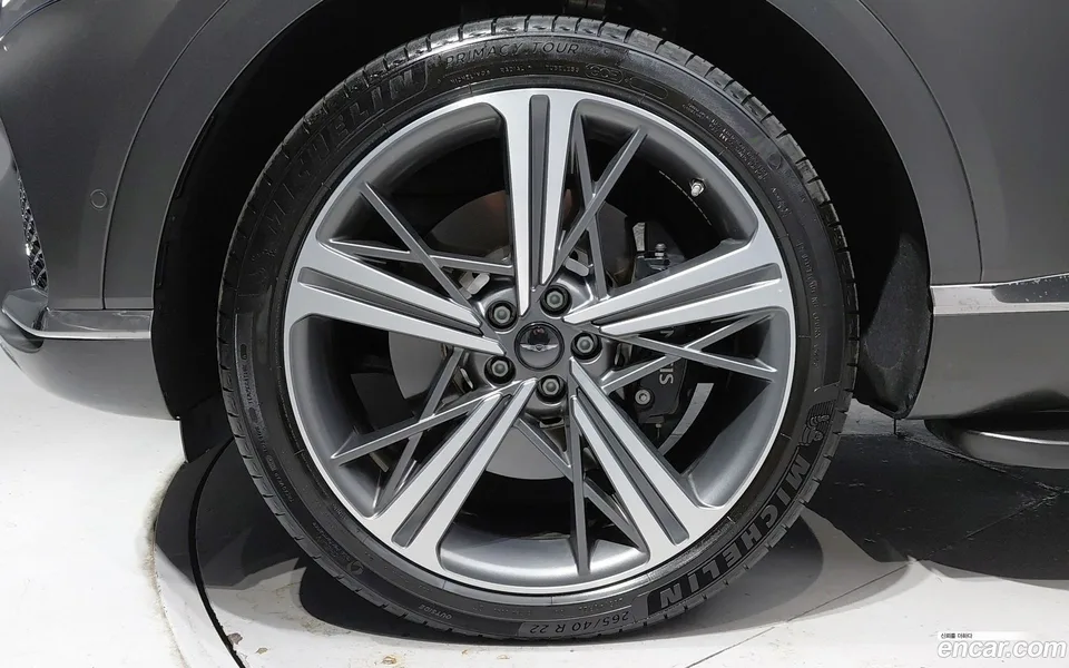 Genesis GV80 Coupe 2.5T AWD 2024 — миниатюра 2