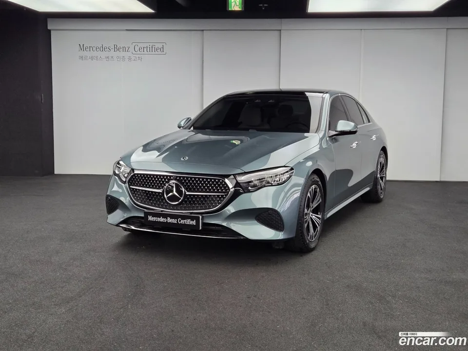 Mercedes-Benz E-Class E200 2025 — фото 1, купить с доставкой в Москву