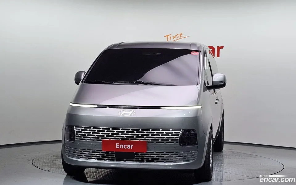 Hyundai Staria 3 2024 — миниатюра 3