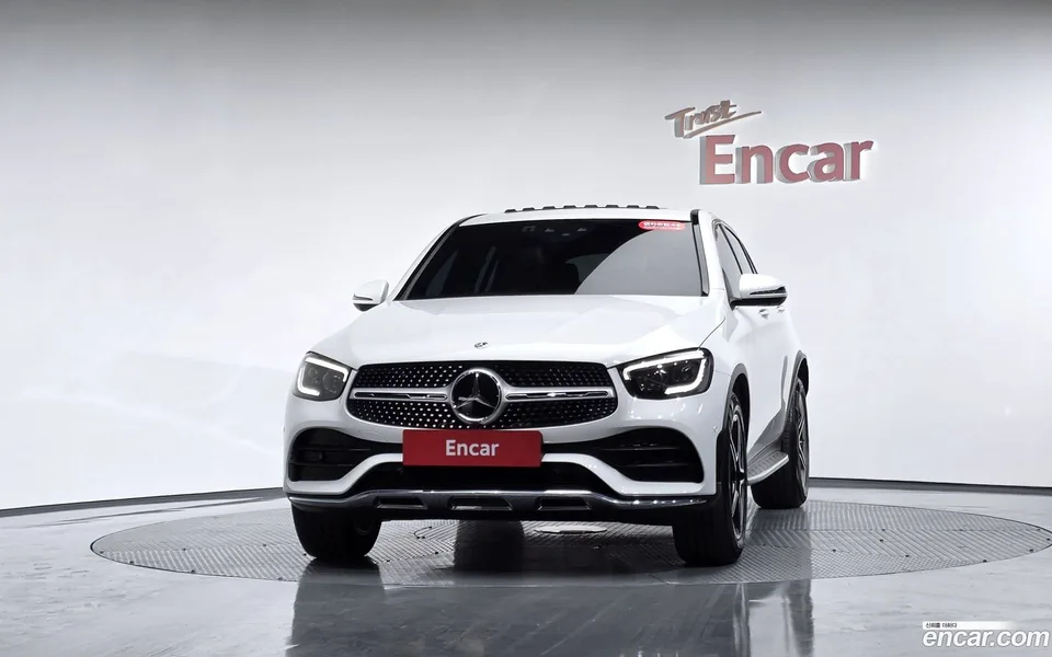 Mercedes-Benz GLC-Class GLC300 4MATIC 2023 — миниатюра 3