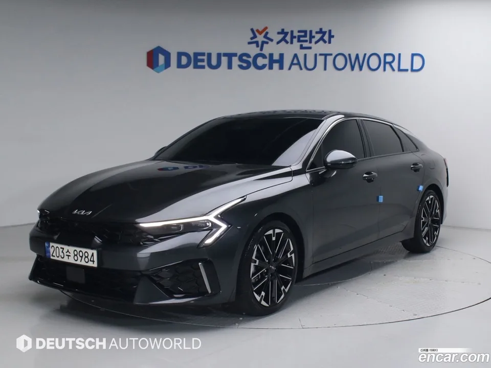 Kia K5 1.6 2023 — фото 1, купить с доставкой в Москву