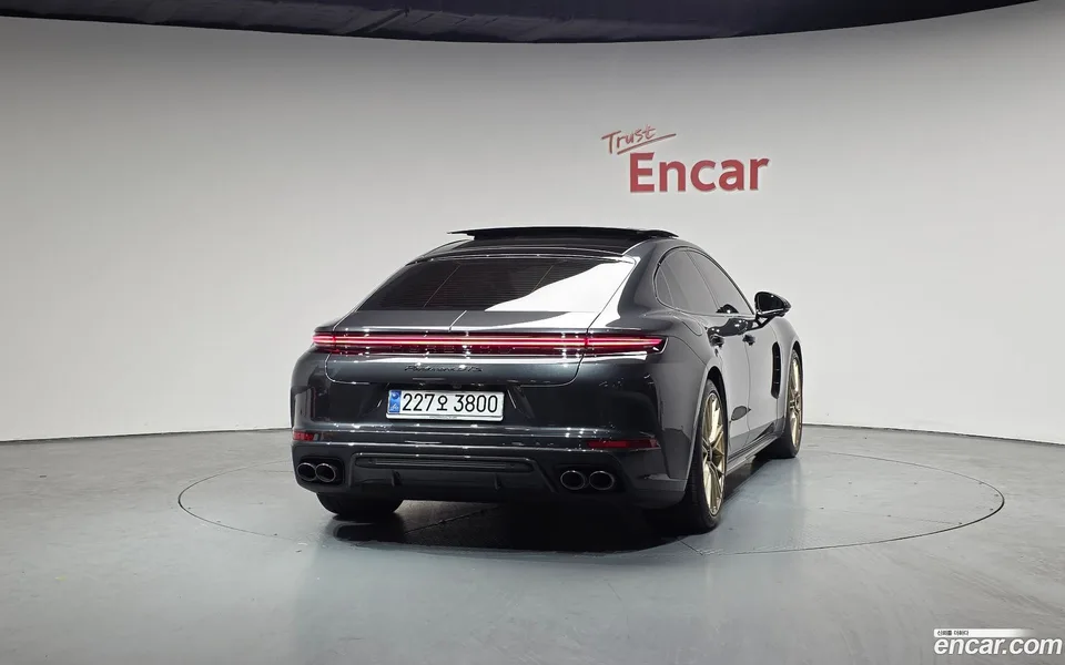 Porsche Panamera (976) 4.0 GTS 2025 — миниатюра 4