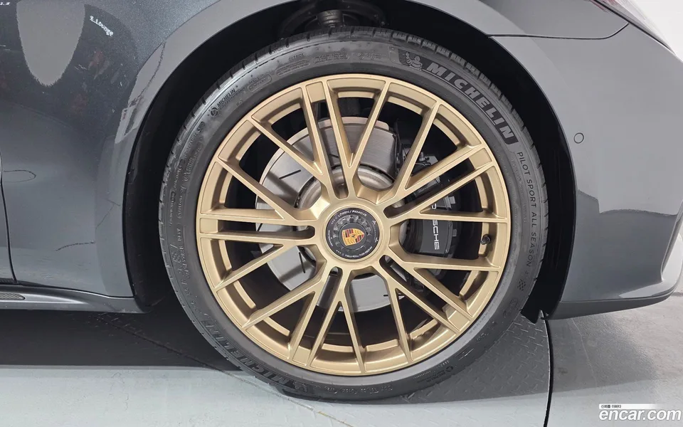 Porsche Panamera (976) 4.0 GTS 2025 — миниатюра 2