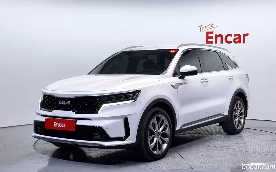 Kia Sorento 2.5T 2WD 2023 — фото 1, купить с доставкой в Москву