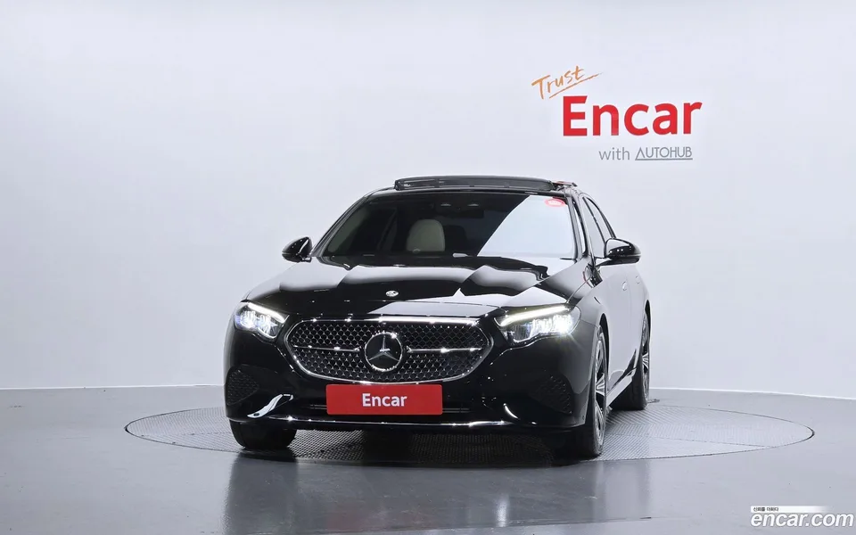 Mercedes-Benz E-Class E200 2025 — миниатюра 3
