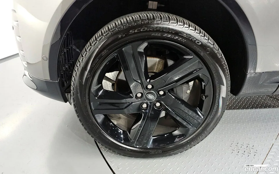 Land Rover Discovery D350 HSE 2025 — миниатюра 2
