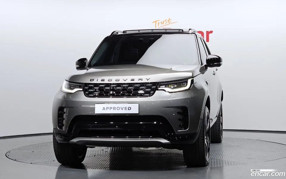 Land Rover Discovery D350 HSE 2025 — миниатюра 3